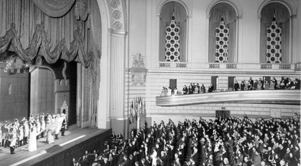 Black and white photo of War Memorial Opera House